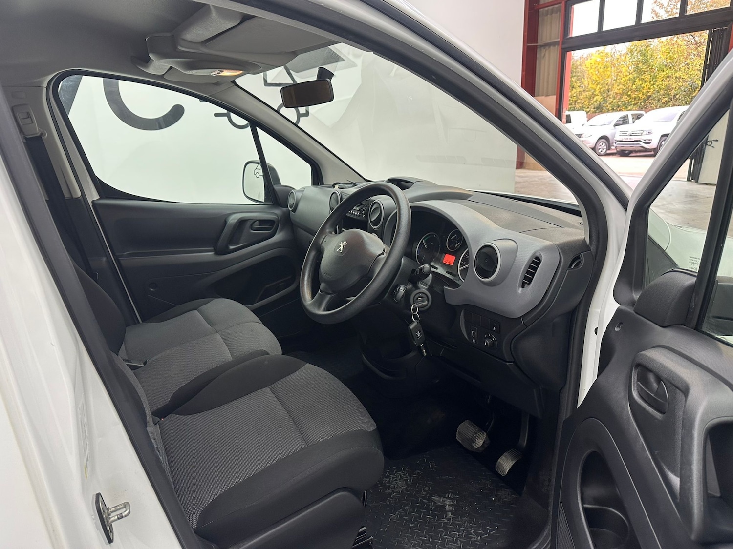 Used Peugeot Partner 2018 for sale - 76626806: Photo 23