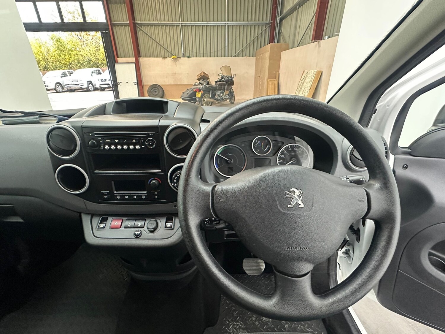 Used Peugeot Partner 2018 for sale - 76626806: Photo 27
