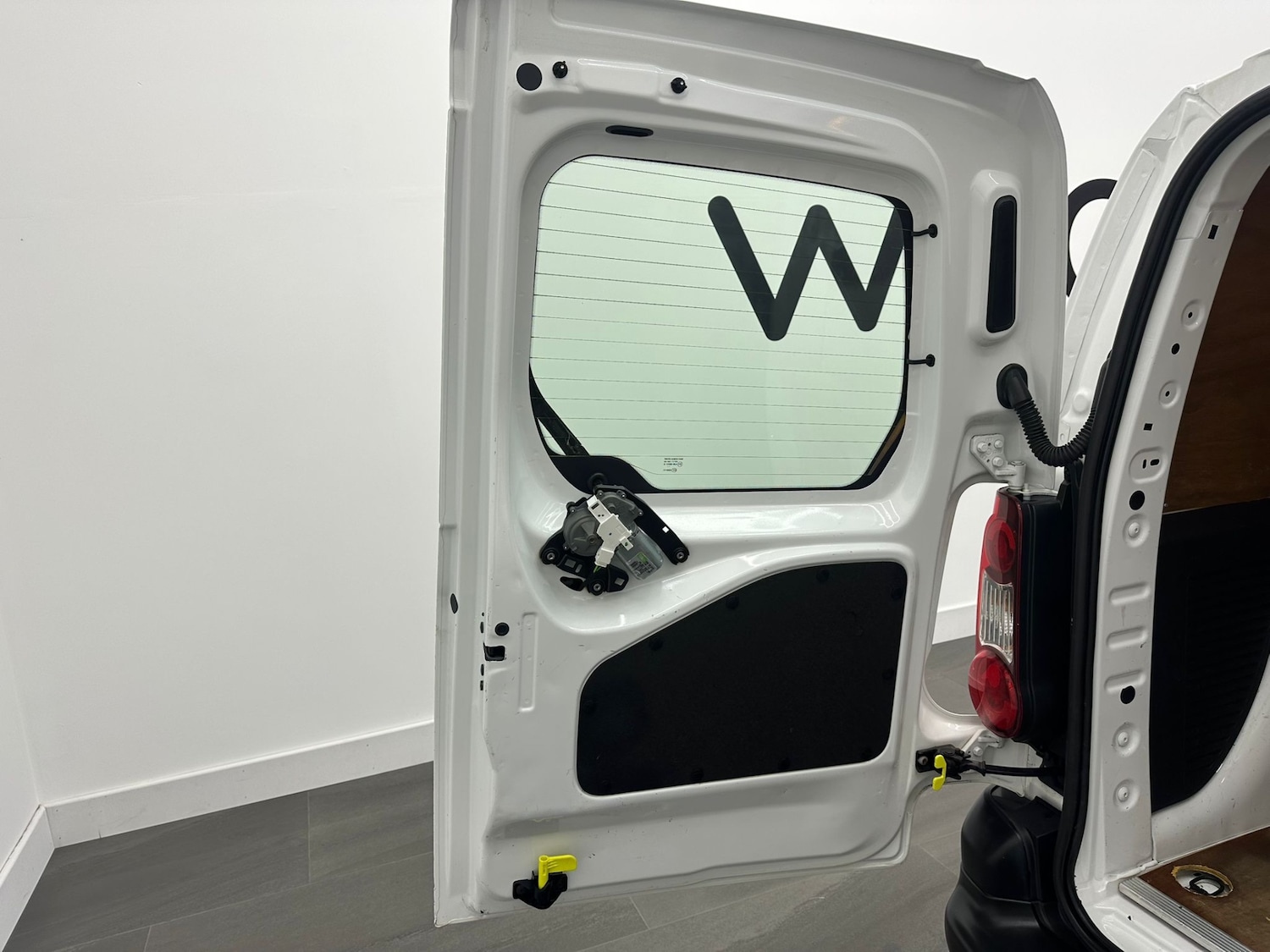 Used Peugeot Partner 2018 for sale - 76626806: Photo 9