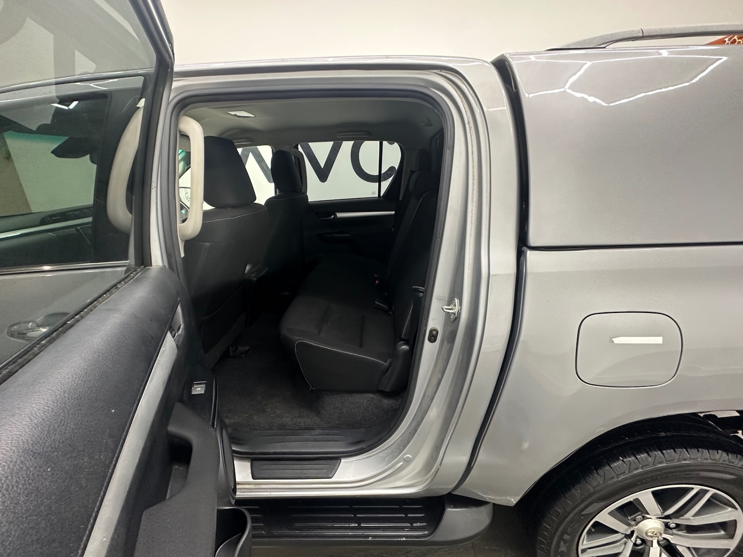 Used Toyota Hilux 2018 for sale - 77000881: Photo 10
