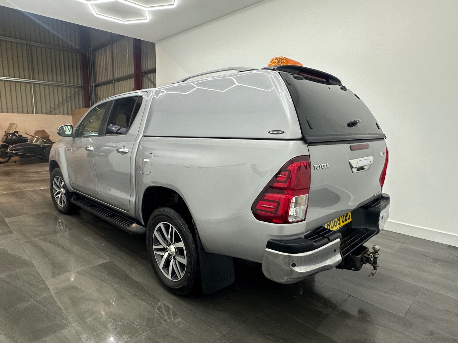 Used Toyota Hilux 2018 for sale - 77000881: Photo 11