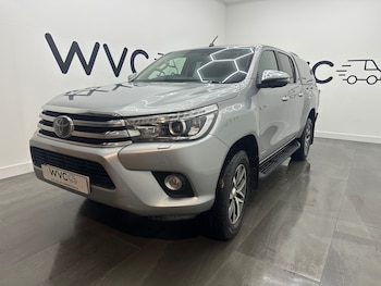 Used Toyota Hilux 2018 for sale - 77000881: Photo