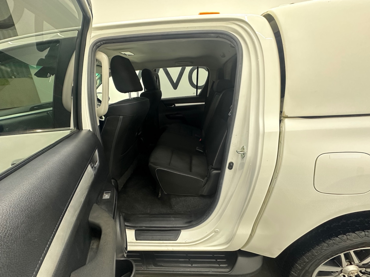 Used Toyota Hilux 2019 for sale - 77001493: Photo 12