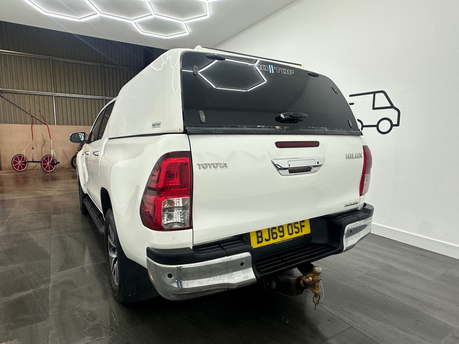 Used Toyota Hilux 2019 for sale - 77001493: Photo 15