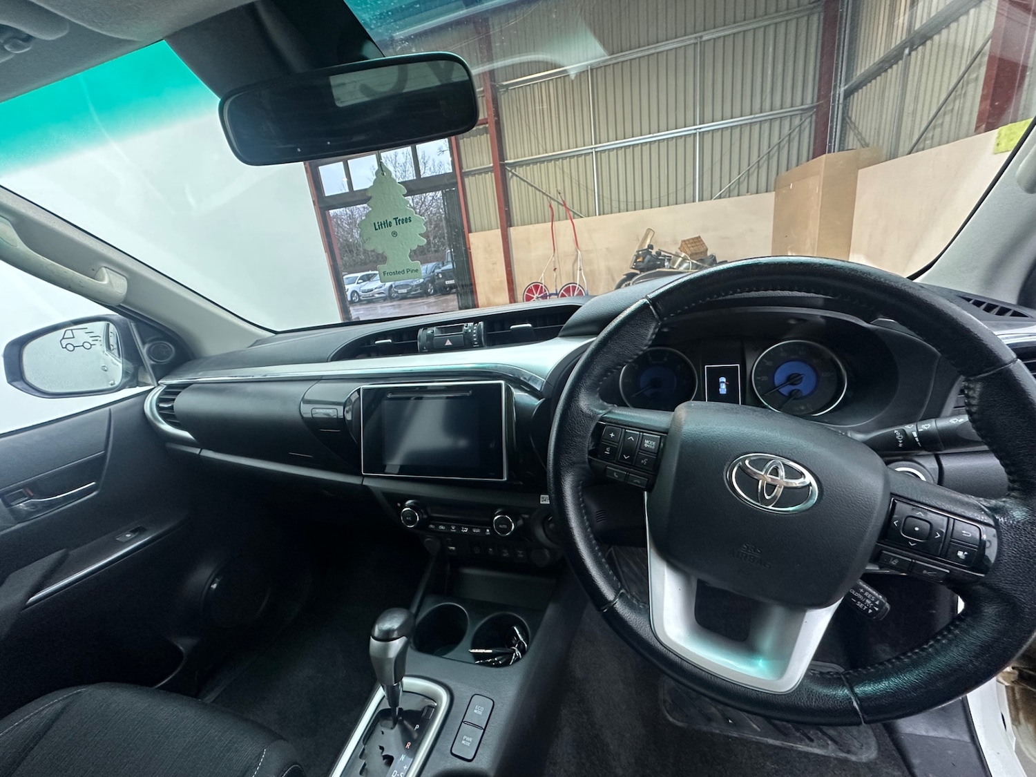 Used Toyota Hilux 2019 for sale - 77001493: Photo 32