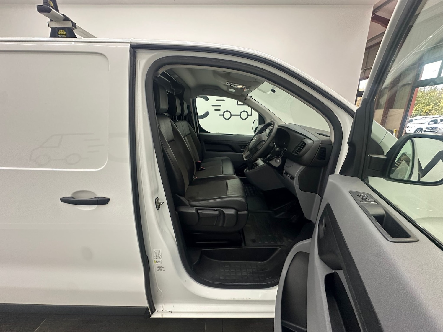 Used Peugeot Expert 2020 for sale - 76625782: Photo 24