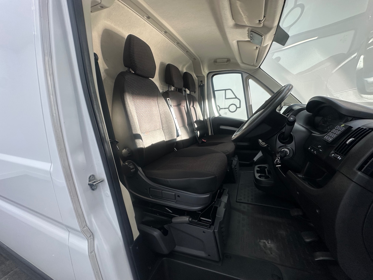 Used Vauxhall Movano 2023 for sale - 76649899: Photo 18