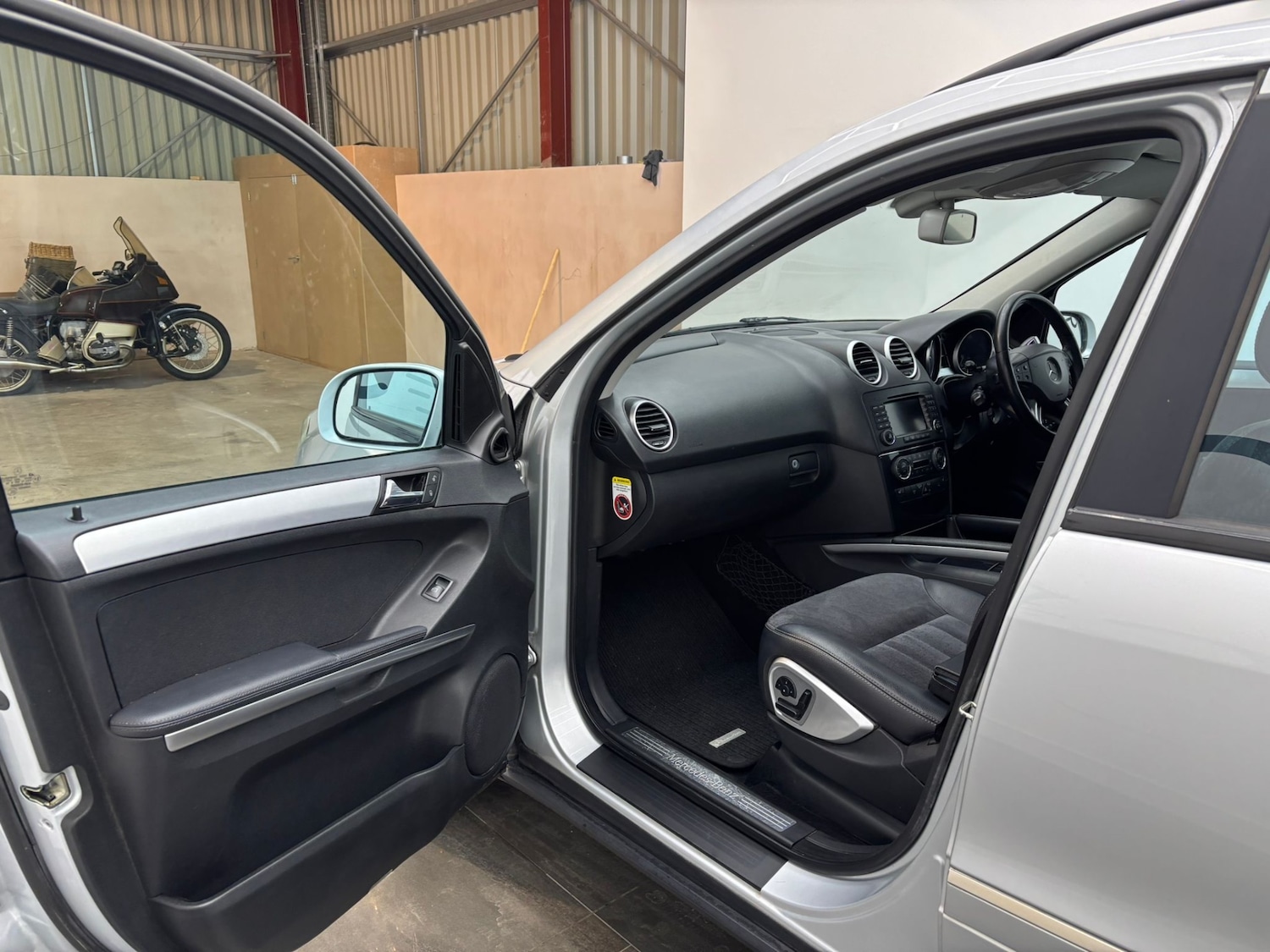 Used Mercedes-Benz M Class 2006 for sale - 76720110: Photo 11