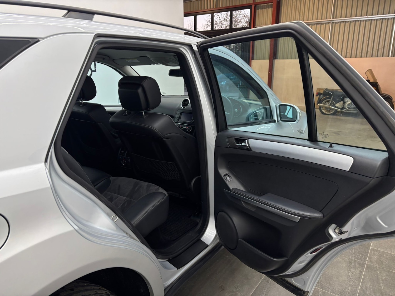 Used Mercedes-Benz M Class 2006 for sale - 76720110: Photo 27