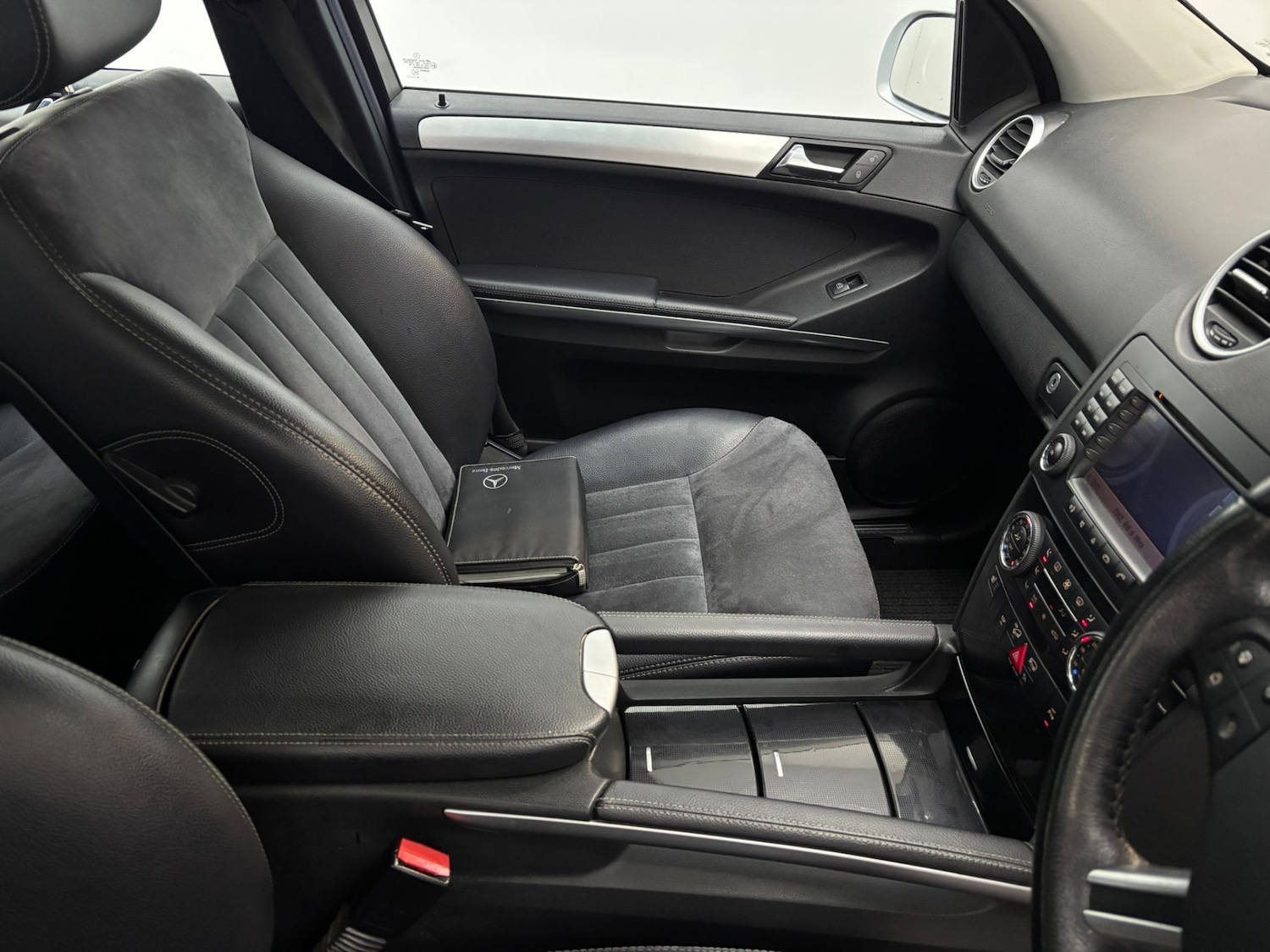 Used Mercedes-Benz M Class 2006 for sale - 76720110: Photo 35