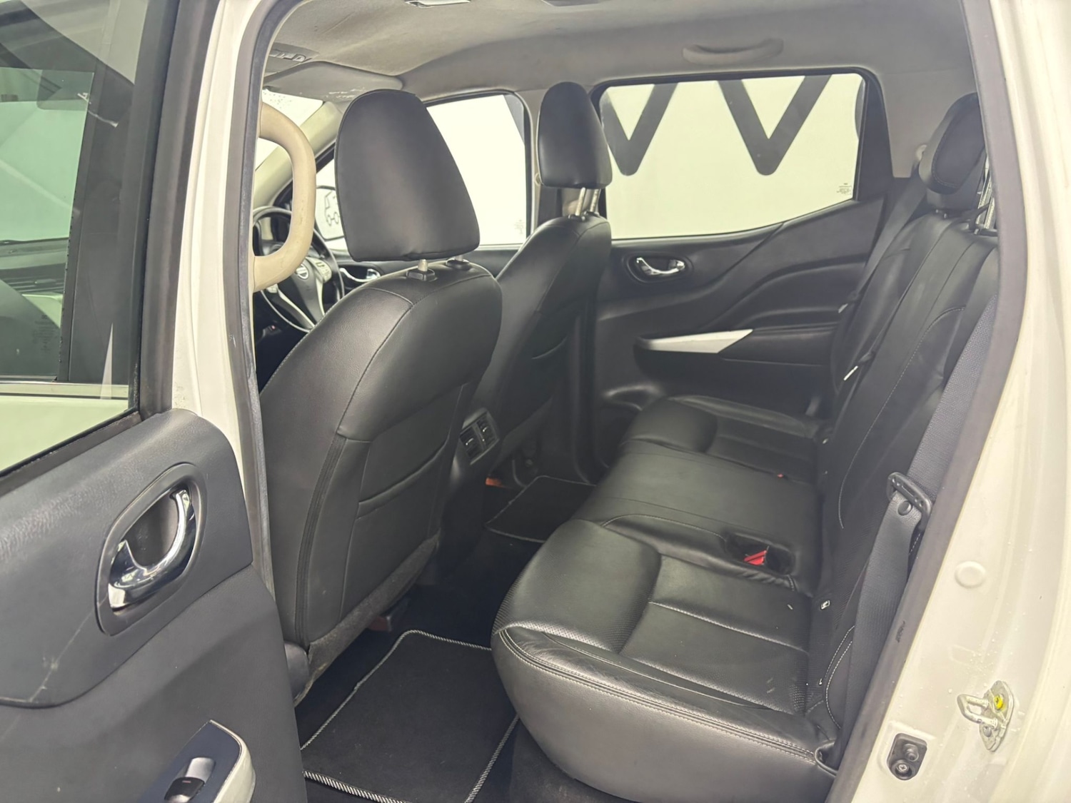 Used Nissan Navara 2020 for sale - 77653037: Photo 16