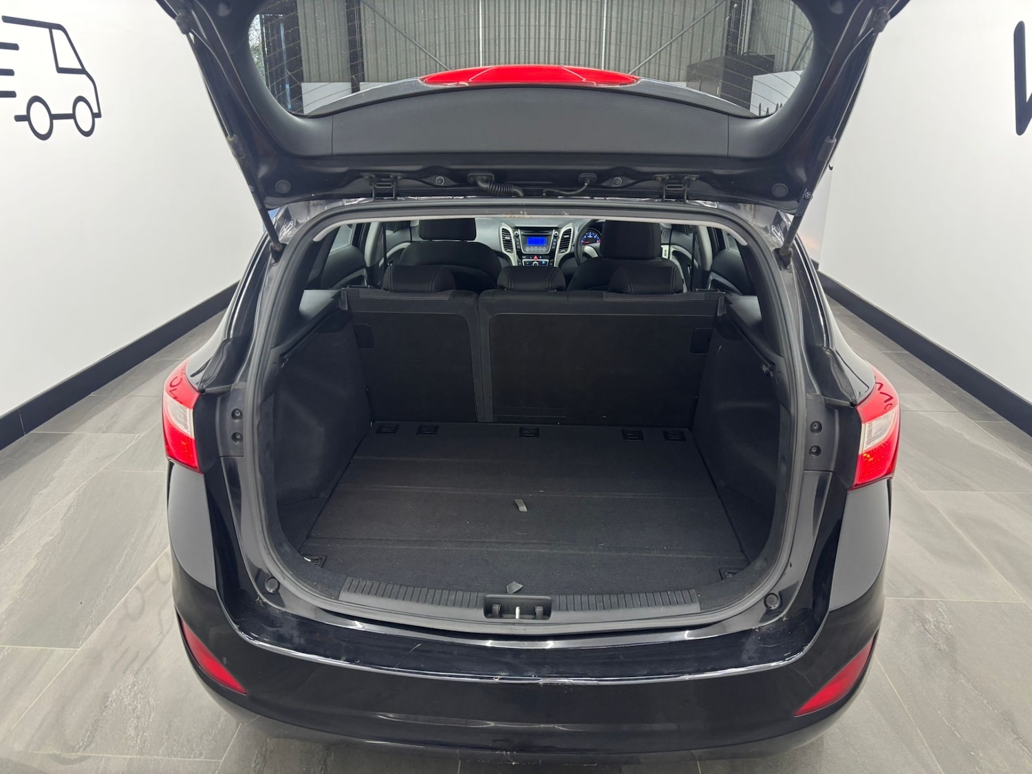 Used Hyundai i30 2014 for sale - 77946658: Photo 14