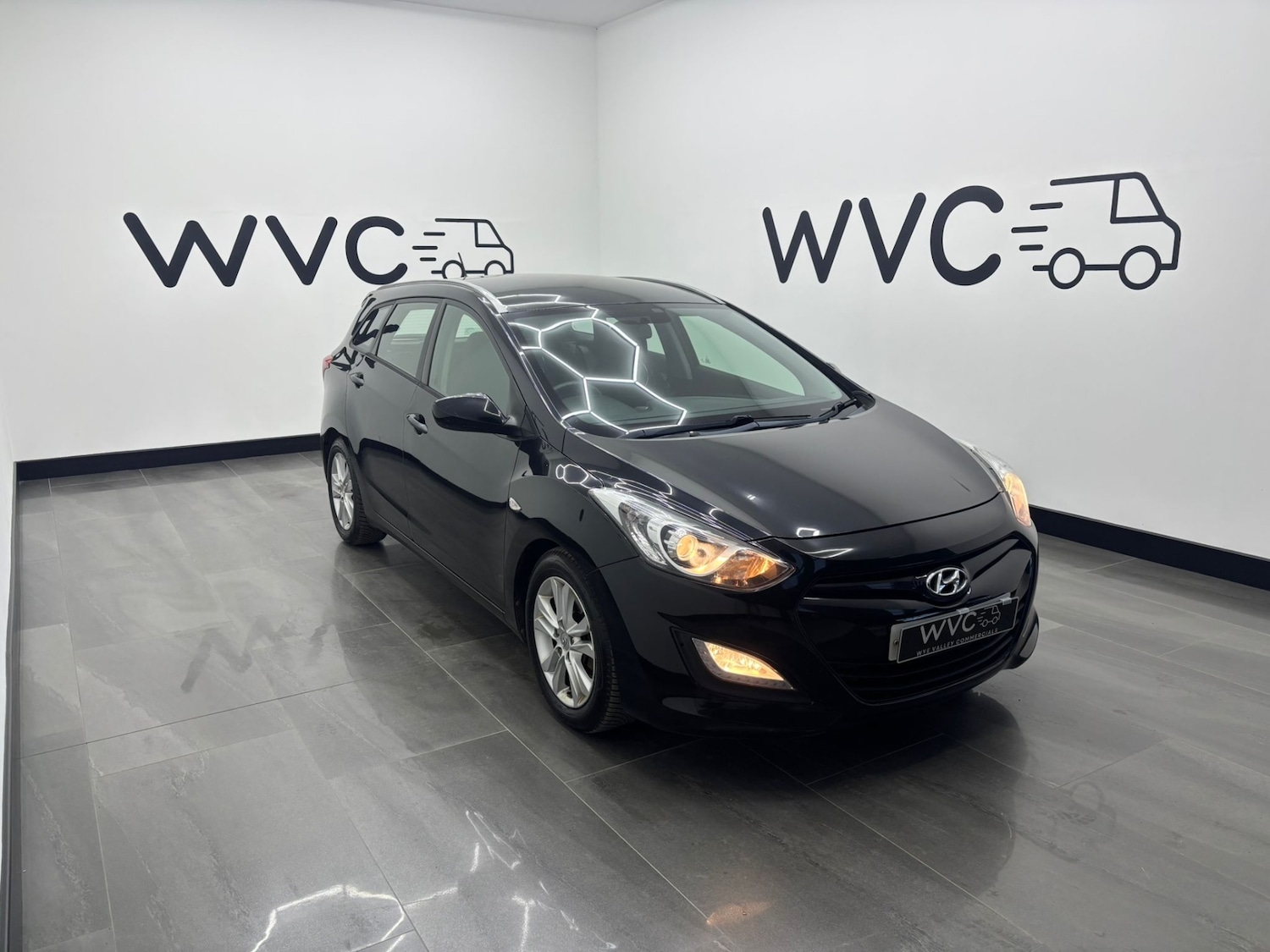 Used Hyundai i30 2014 for sale - 77946658: Photo 2