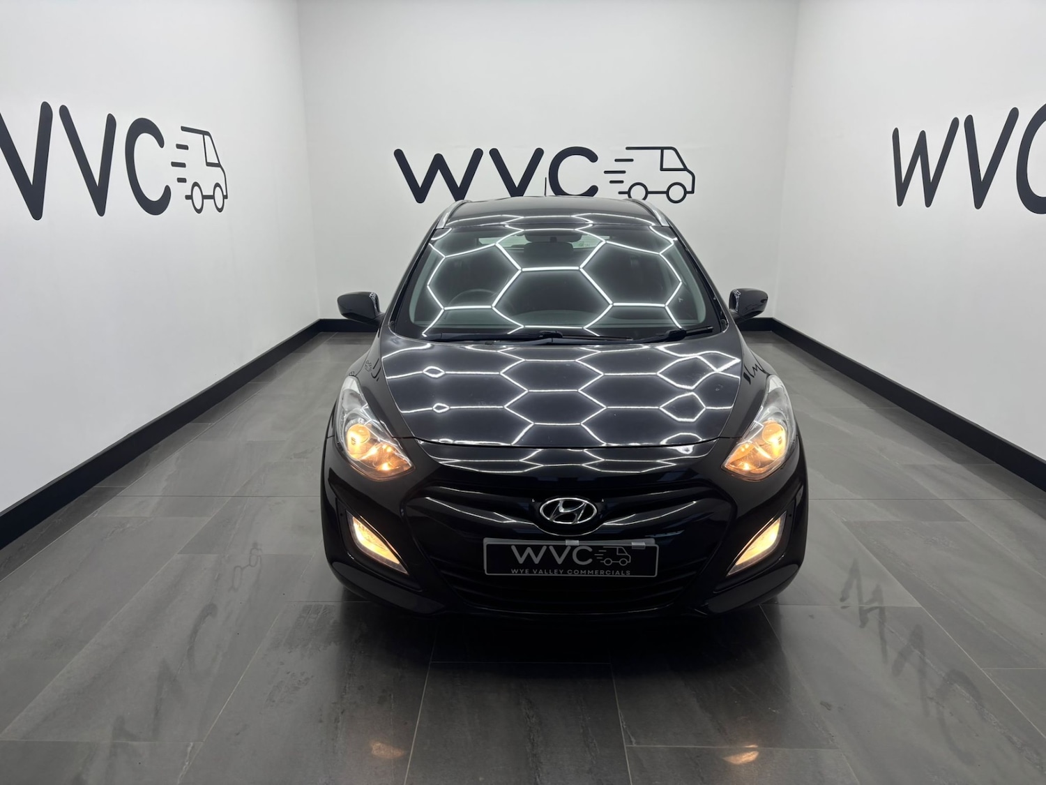 Used Hyundai i30 2014 for sale - 77946658: Photo 3