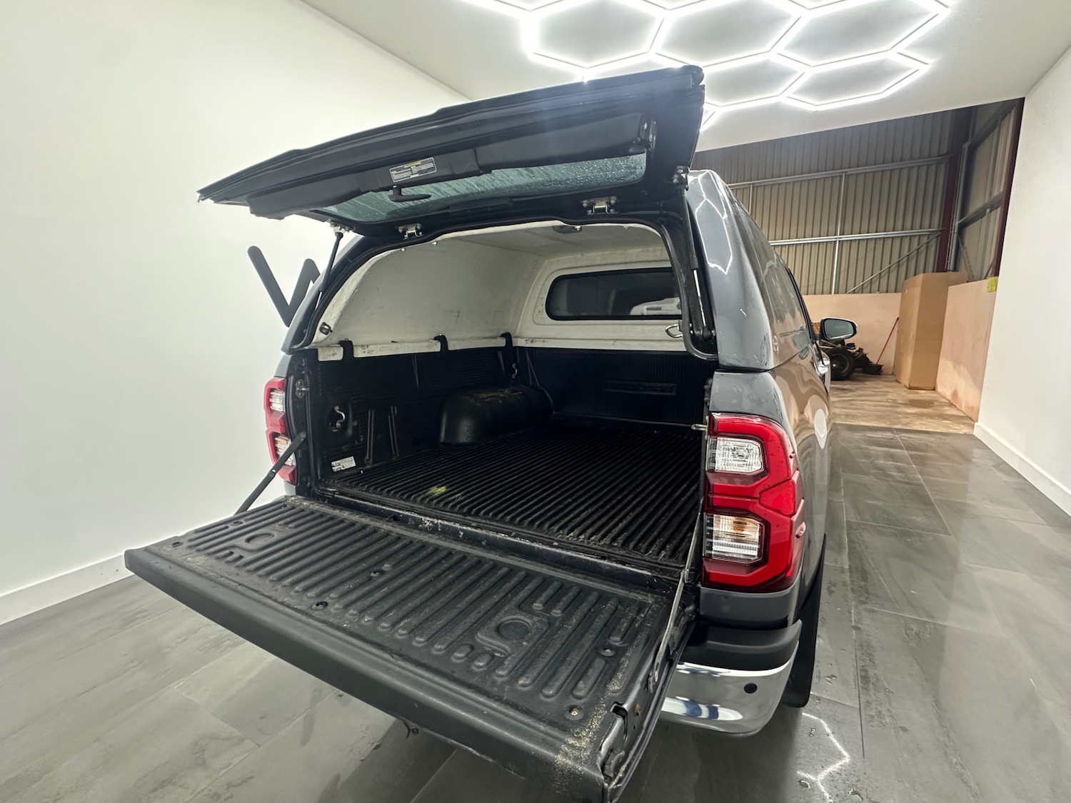 Used Toyota Hilux 2021 for sale - 76981648: Photo 17