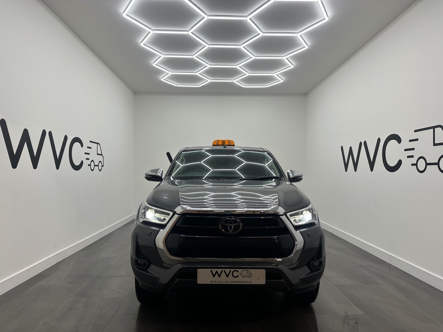 Used Toyota Hilux 2021 for sale - 76981648: Photo 2