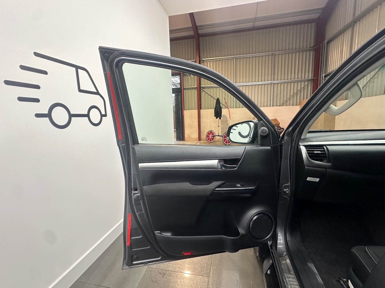 Used Toyota Hilux 2021 for sale - 76981648: Photo 7