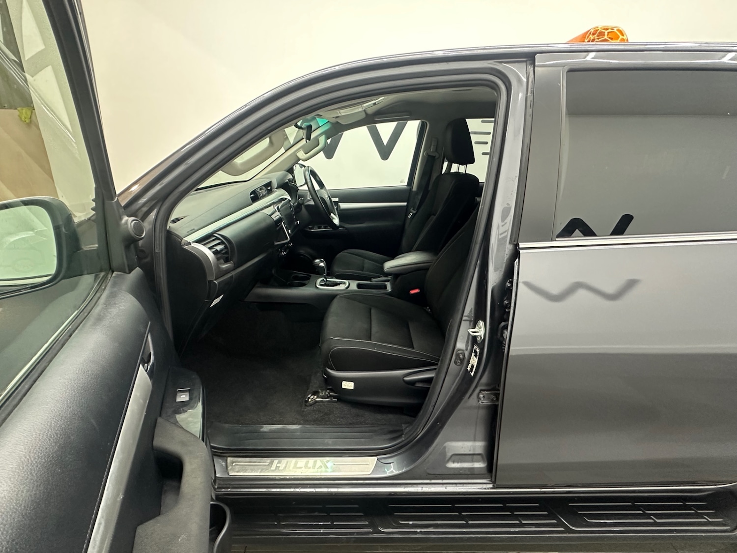 Used Toyota Hilux 2021 for sale - 76981648: Photo 8