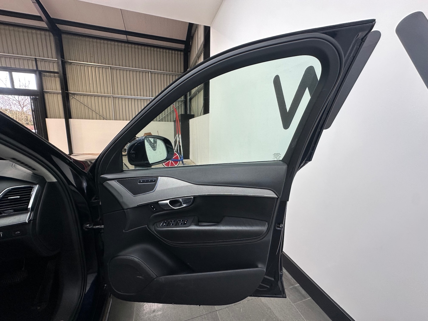 Used Volvo XC90 2017 for sale - 77298704: Photo 24