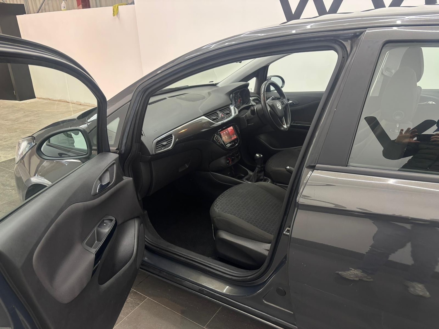 Used Vauxhall Corsa 2015 for sale - 77258624: Photo 8