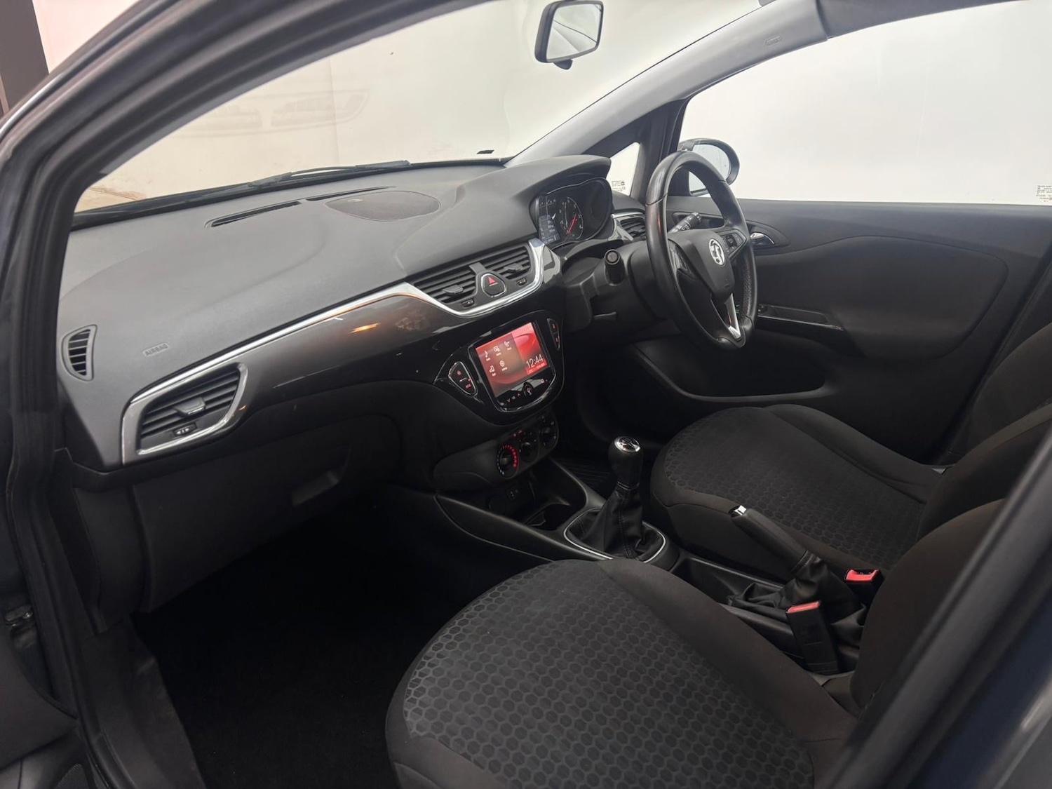 Used Vauxhall Corsa 2015 for sale - 77258624: Photo 9