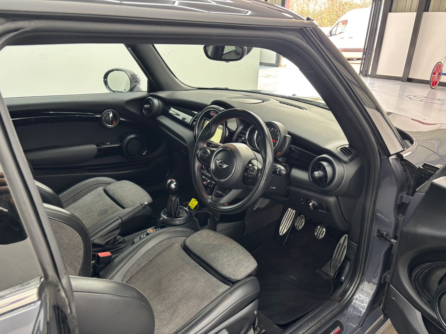 Used MINI Hatch 2017 for sale - 77638695: Photo 17