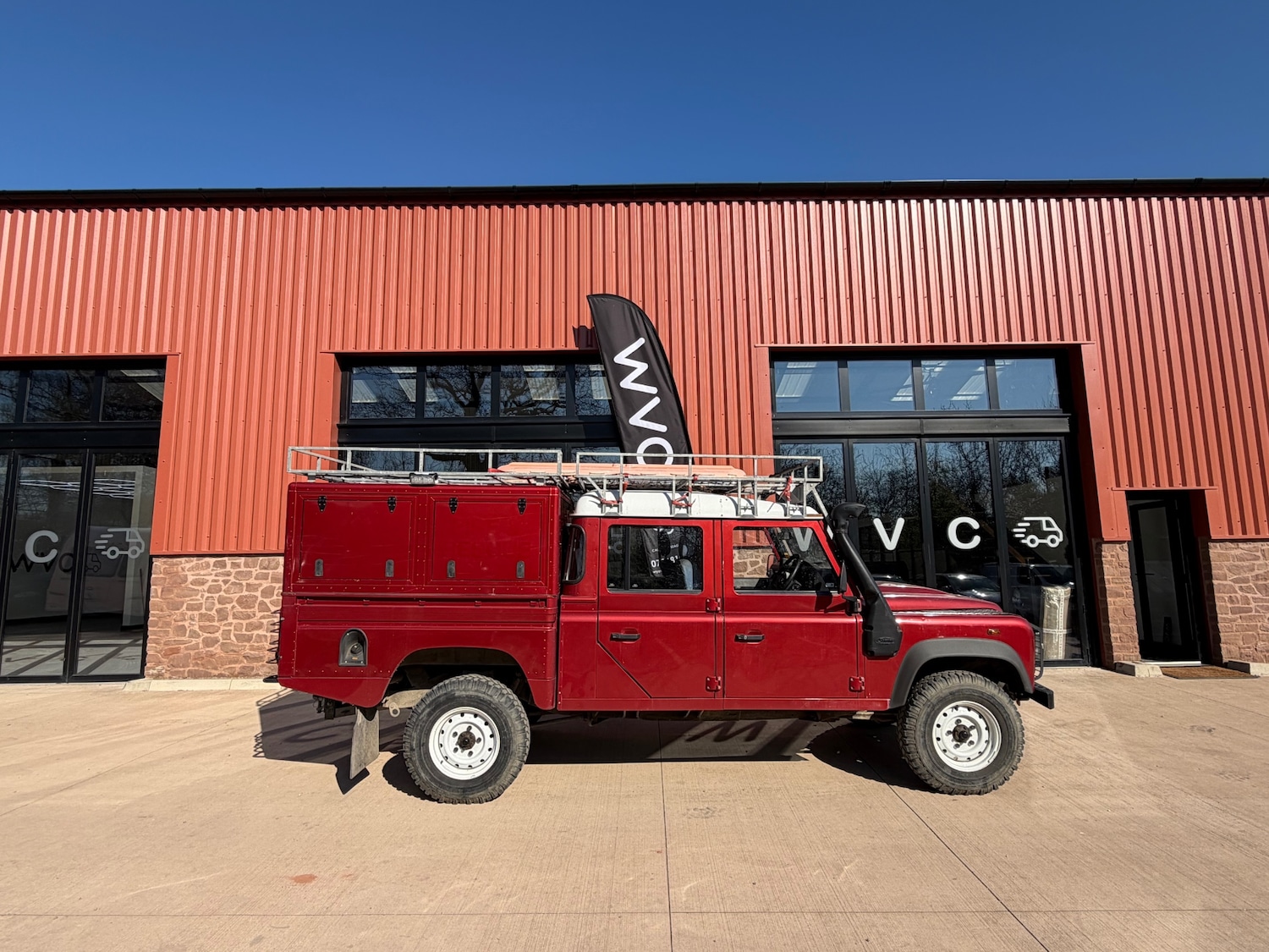 Used Land Rover Defender 2010 for sale - 77946192: Photo 7