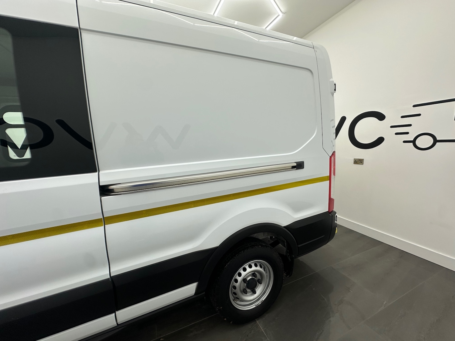 Used Ford Transit 2021 for sale - 76808049: Photo 11