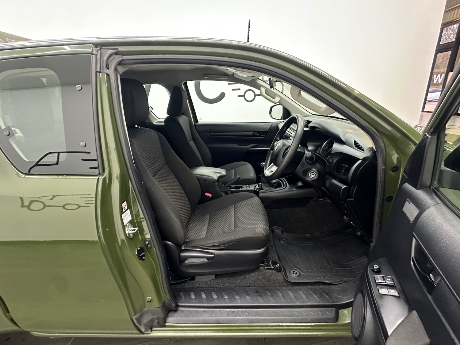 Used Toyota Hilux 2017 for sale - 77577811: Photo 19