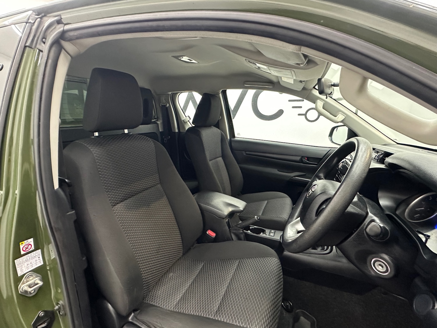 Used Toyota Hilux 2017 for sale - 77577811: Photo 20