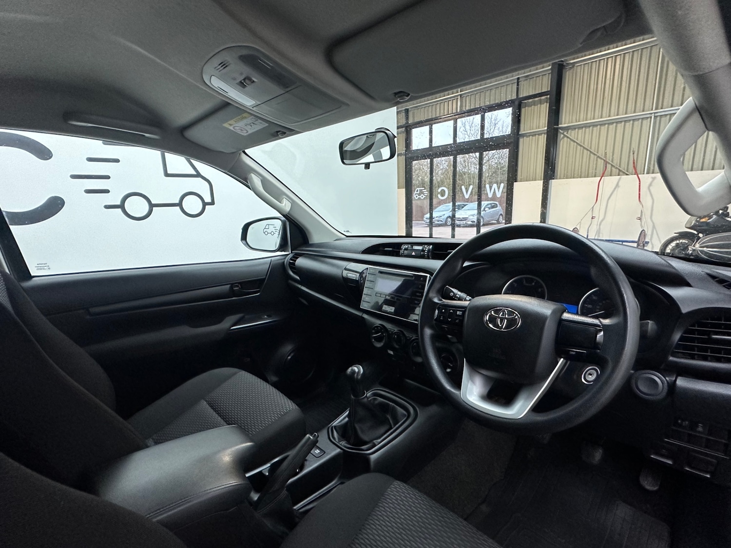 Used Toyota Hilux 2017 for sale - 77577811: Photo 21