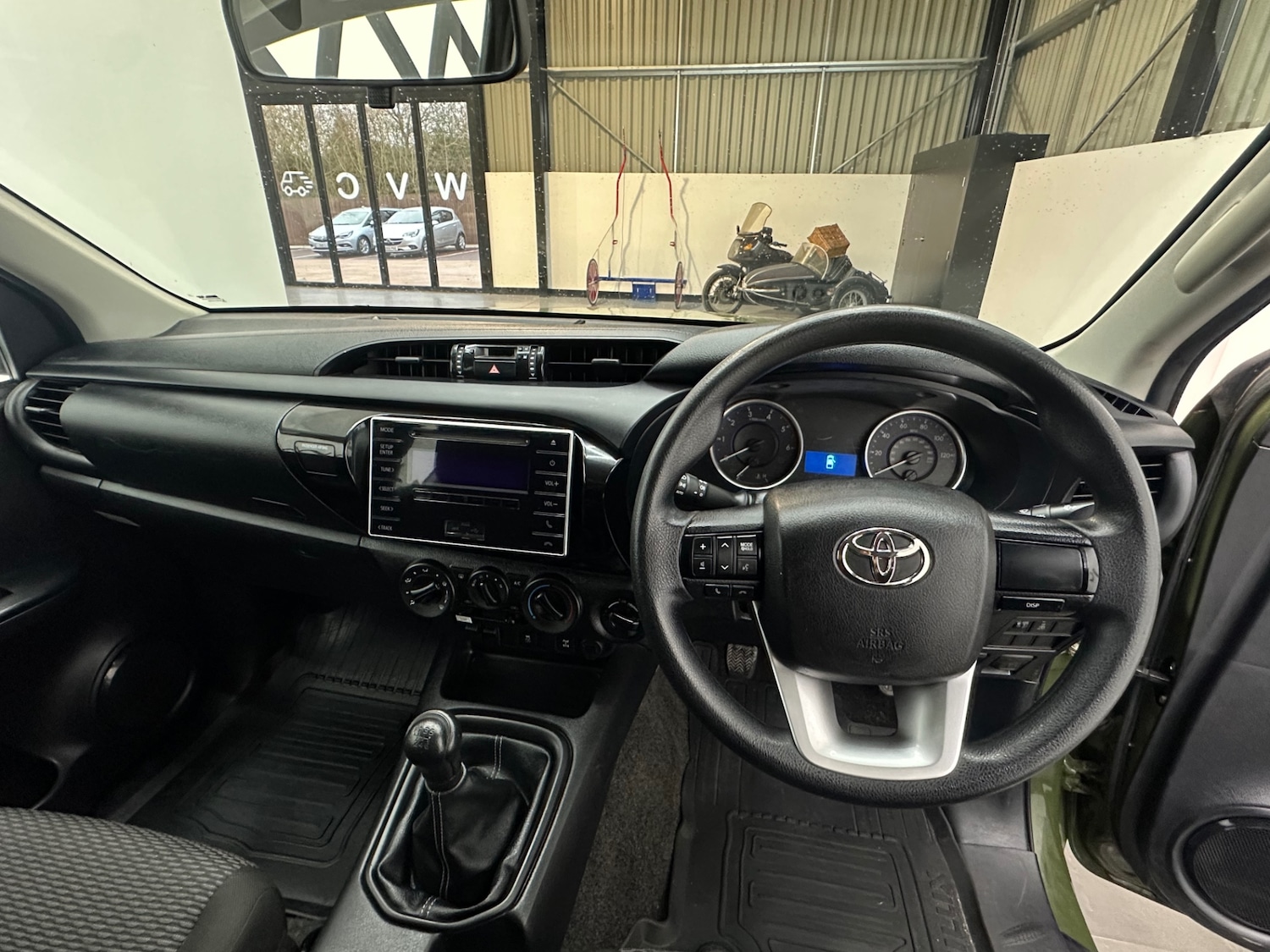 Used Toyota Hilux 2017 for sale - 77577811: Photo 22