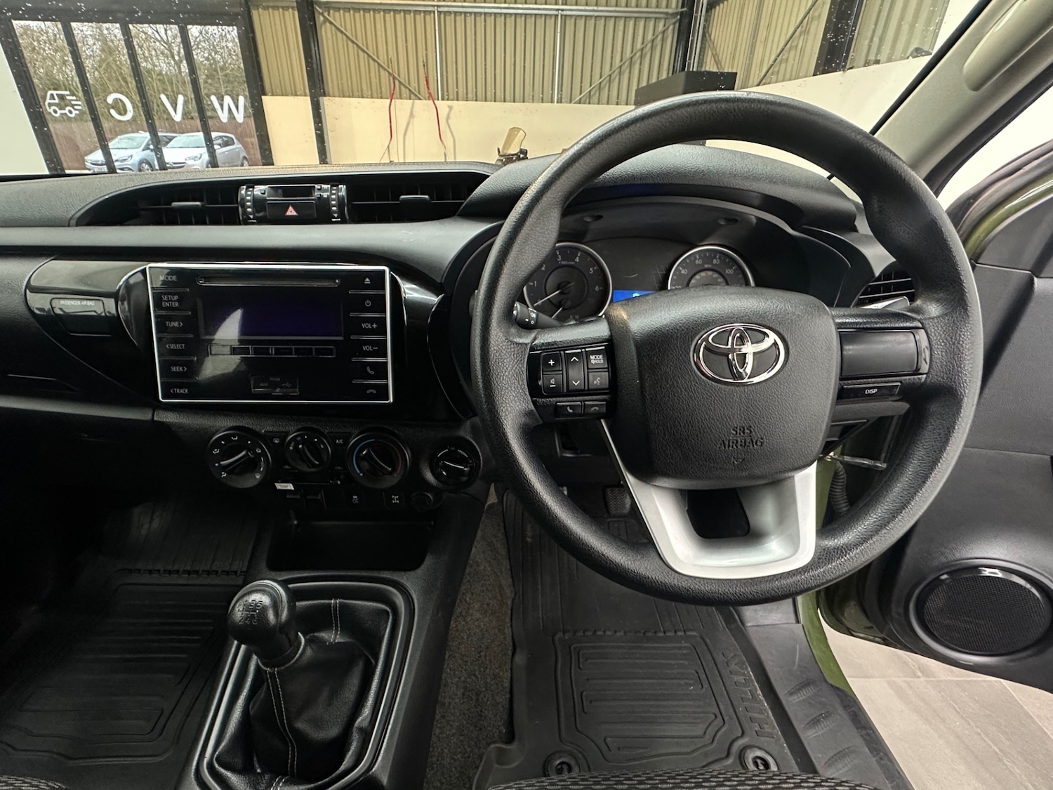 Used Toyota Hilux 2017 for sale - 77577811: Photo 23