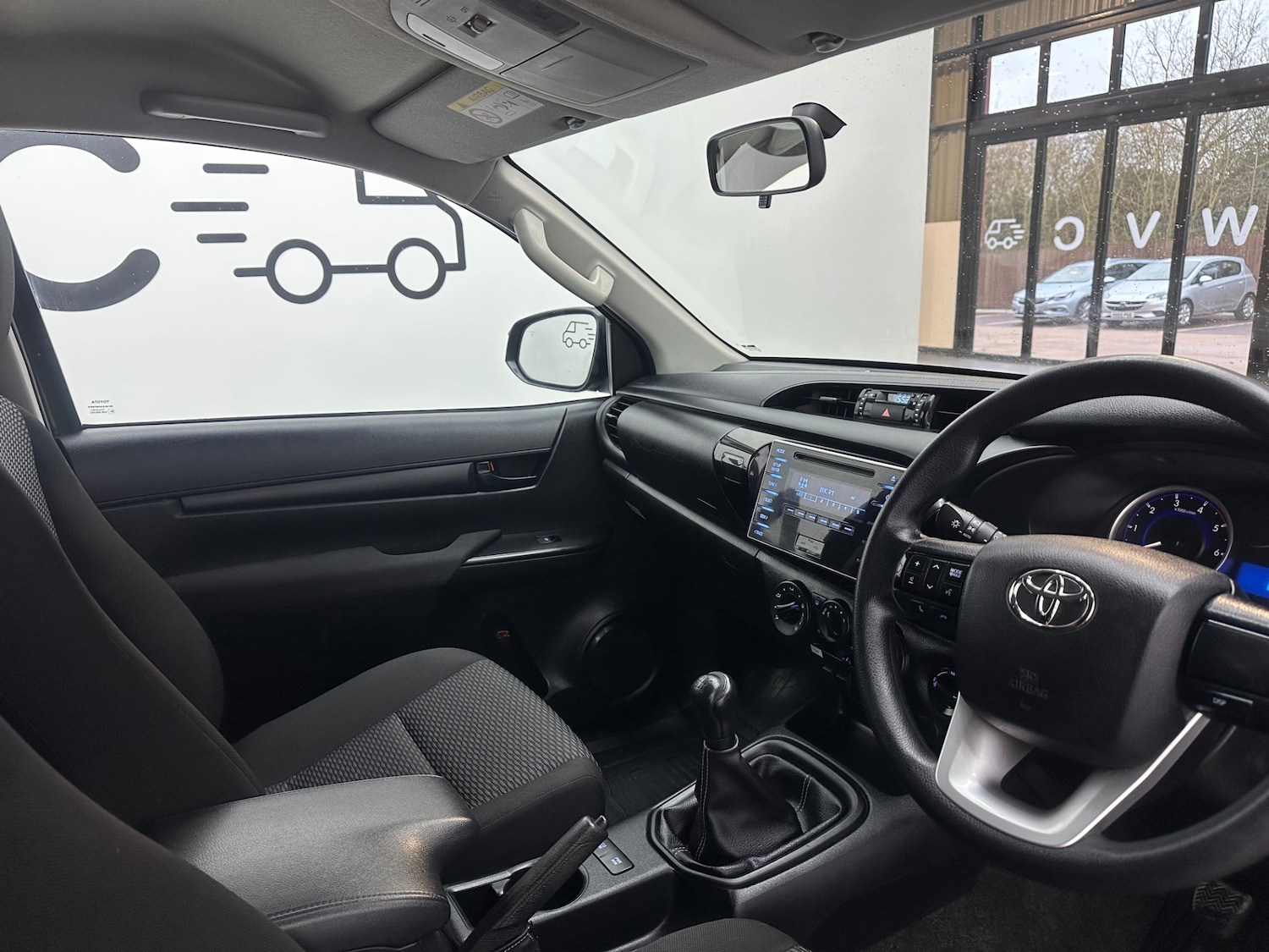 Used Toyota Hilux 2017 for sale - 77577811: Photo 27