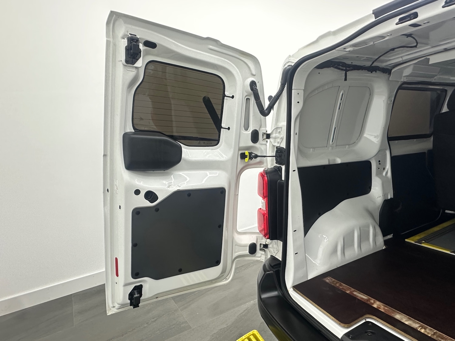 Used Vauxhall Vivaro 2020 for sale - 77179975: Photo 15