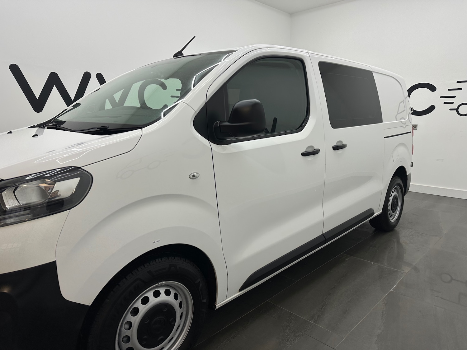 Used Vauxhall Vivaro 2020 for sale - 77179975: Photo 5