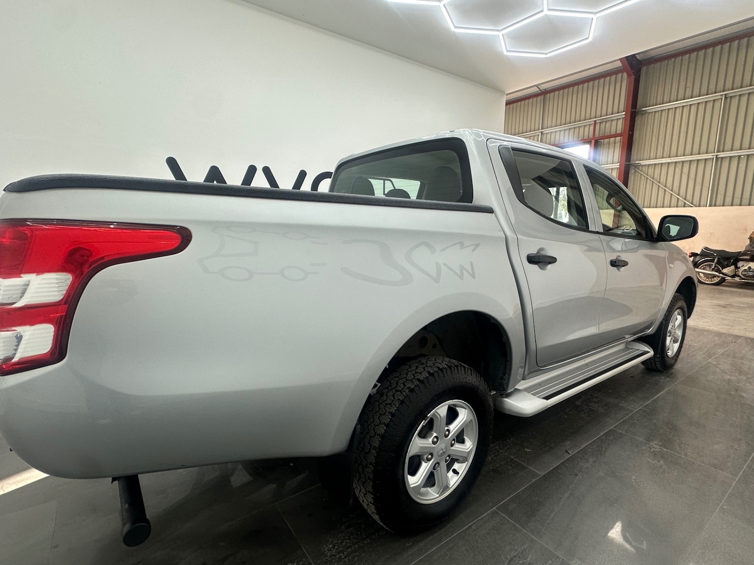 Used Mitsubishi L200 2017 for sale - 76640085: Photo 12