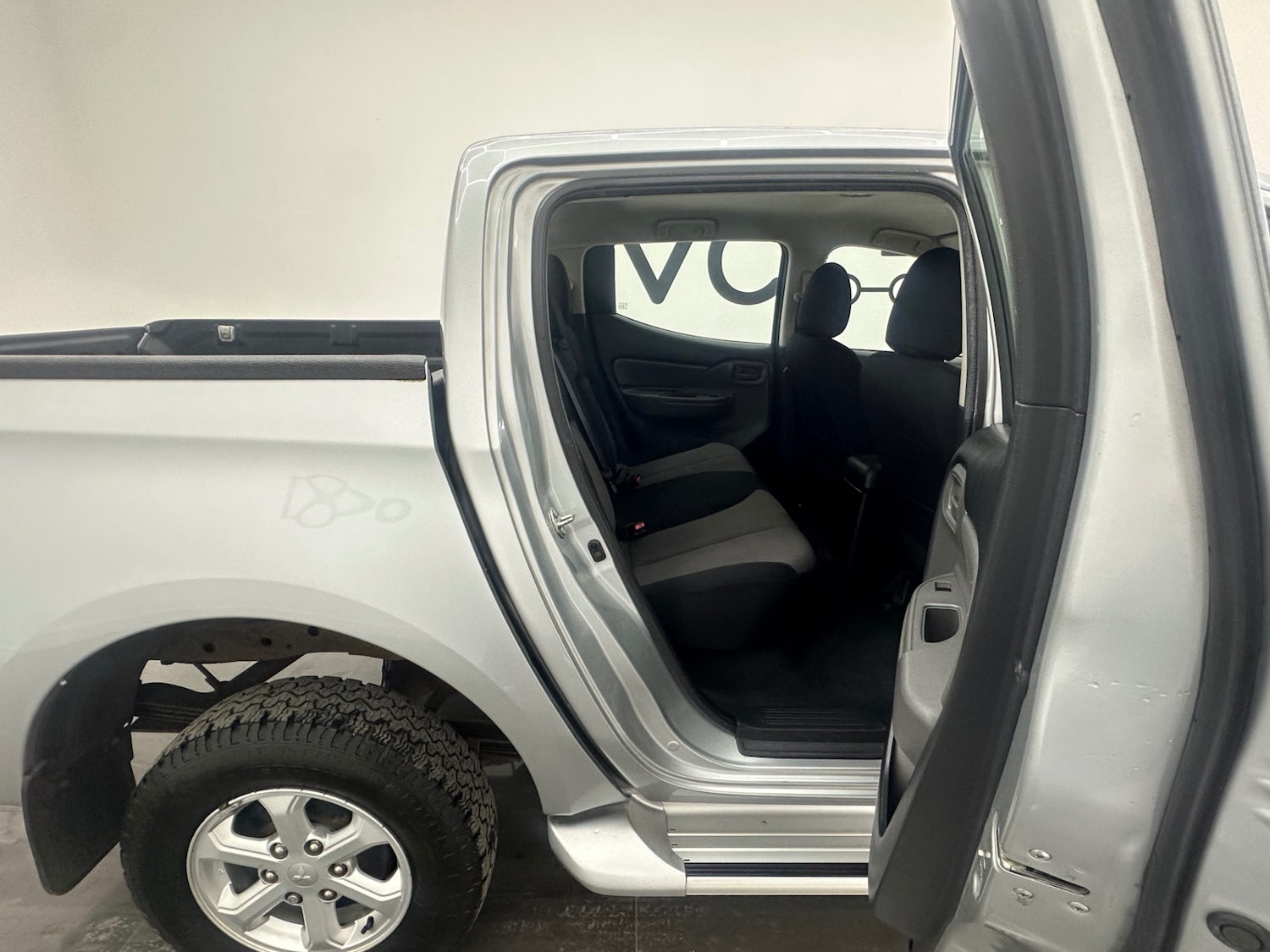 Used Mitsubishi L200 2017 for sale - 76640085: Photo 15