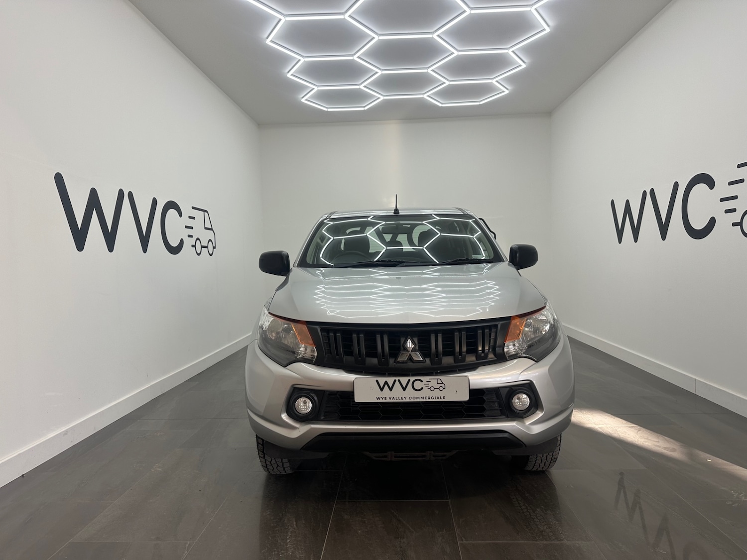 Used Mitsubishi L200 2017 for sale - 76640085: Photo 2