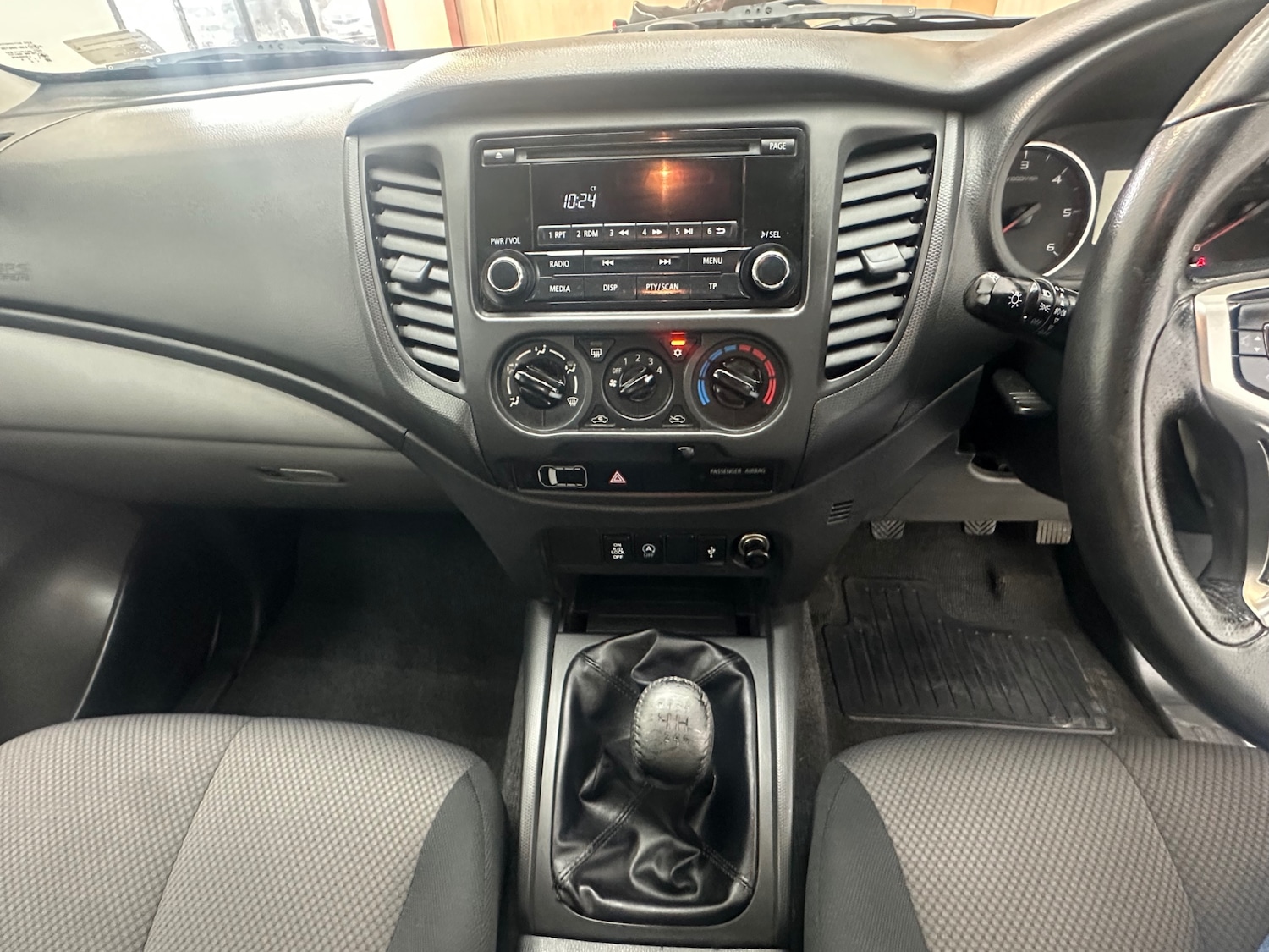 Used Mitsubishi L200 2017 for sale - 76640085: Photo 22