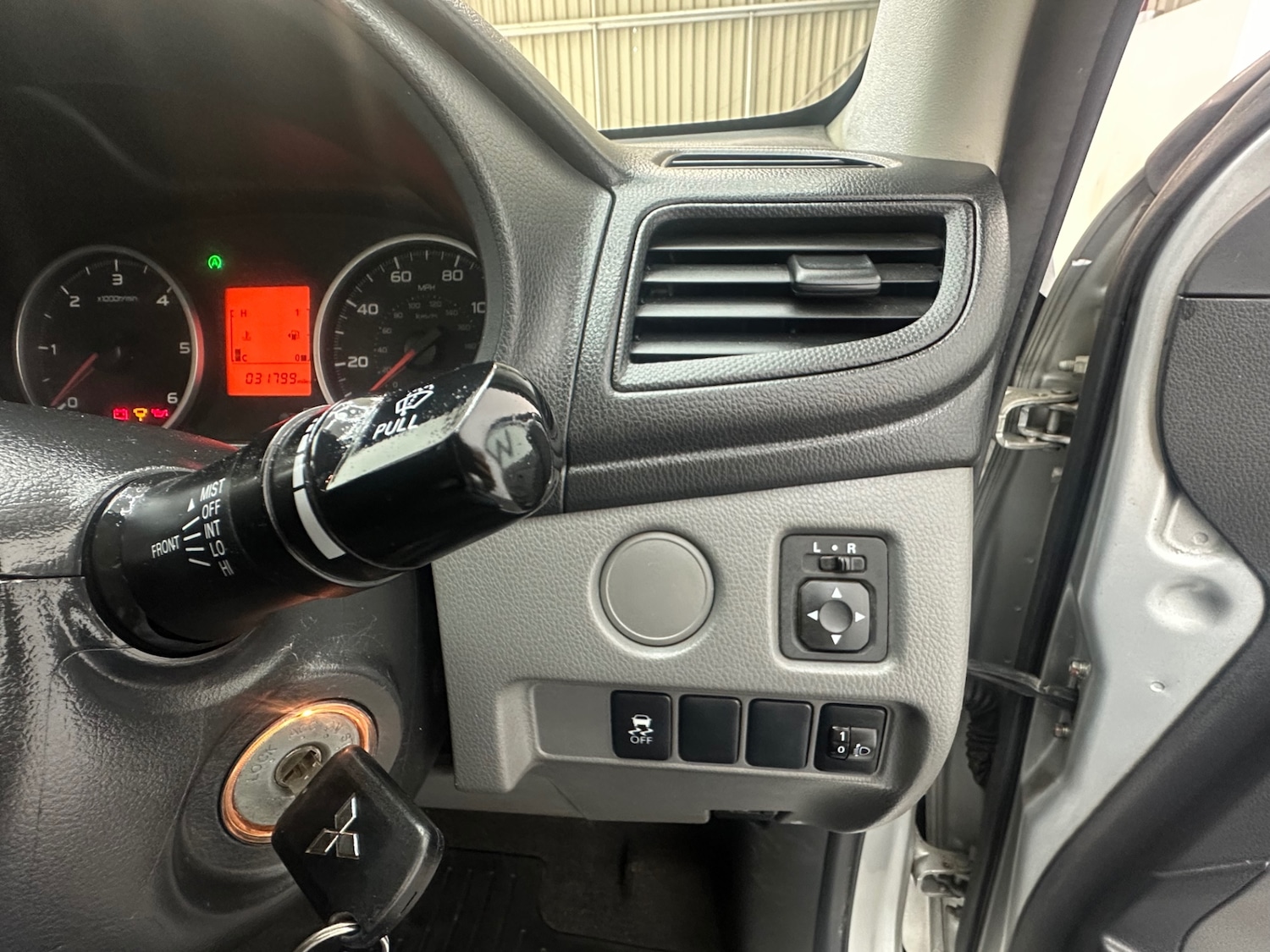 Used Mitsubishi L200 2017 for sale - 76640085: Photo 25