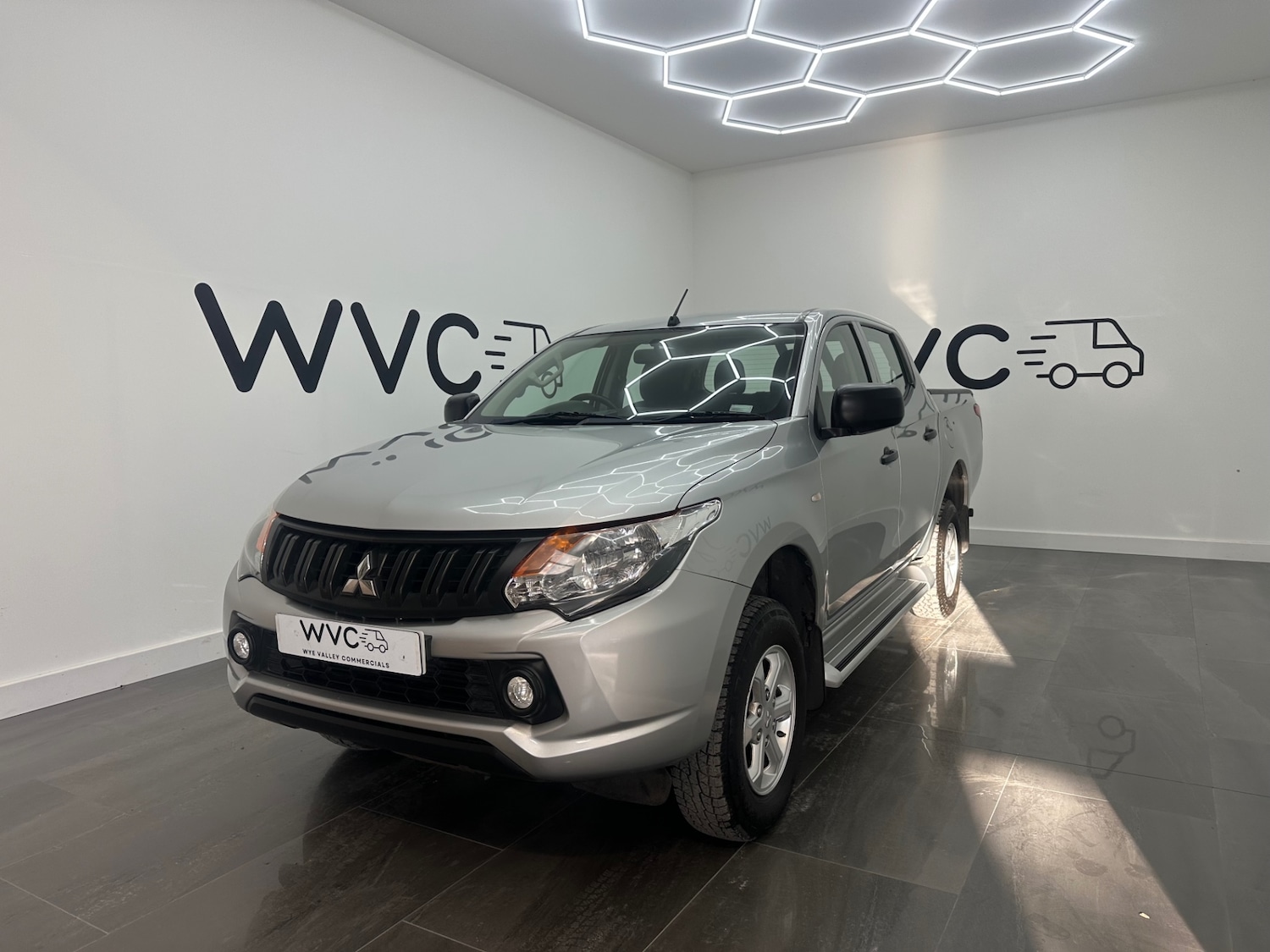 Used Mitsubishi L200 2017 for sale - 76640085: Photo 3