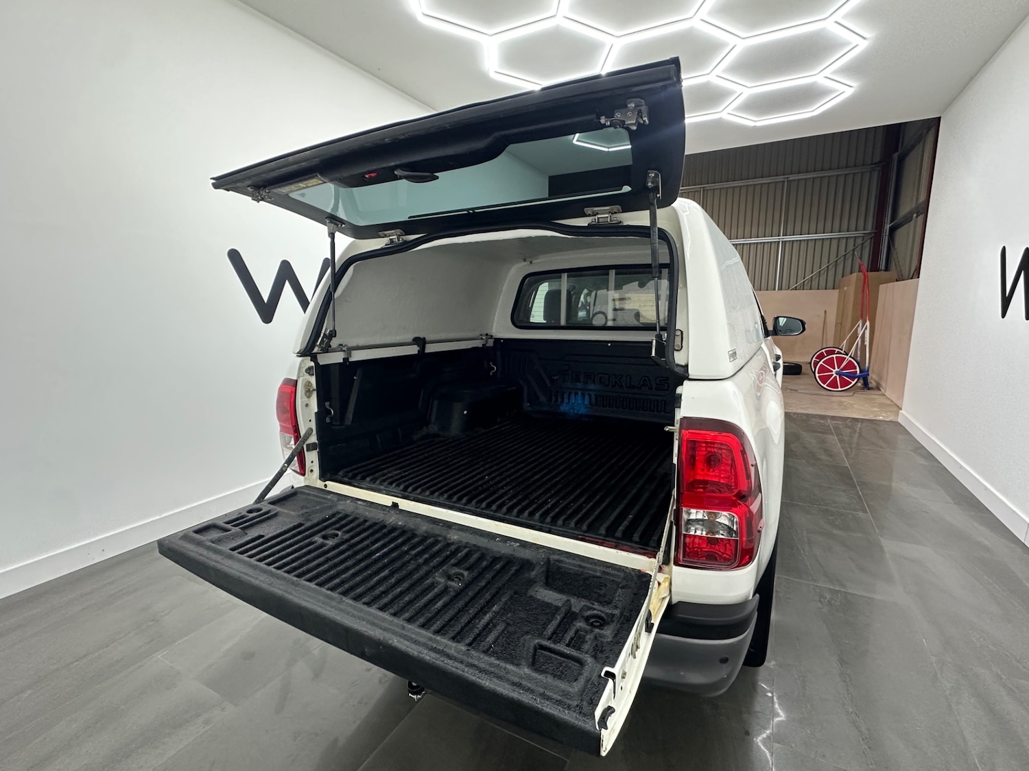 Used Toyota Hilux 2020 for sale - 77167707: Photo 13