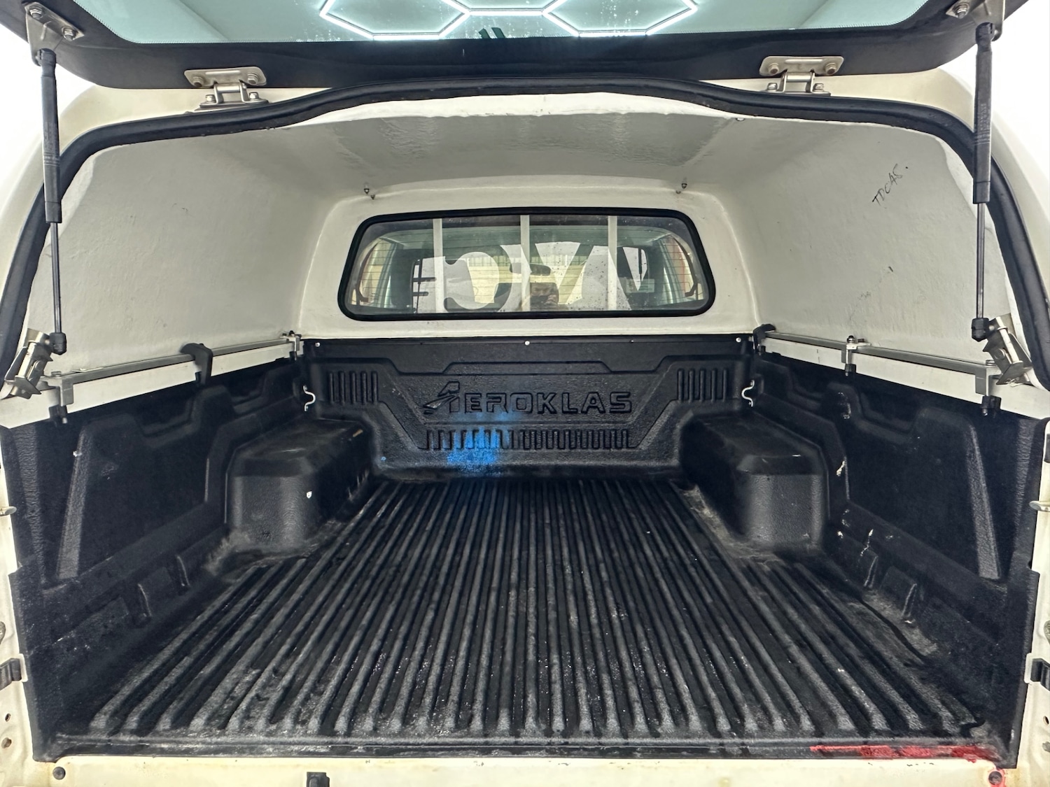 Used Toyota Hilux 2020 for sale - 77167707: Photo 15