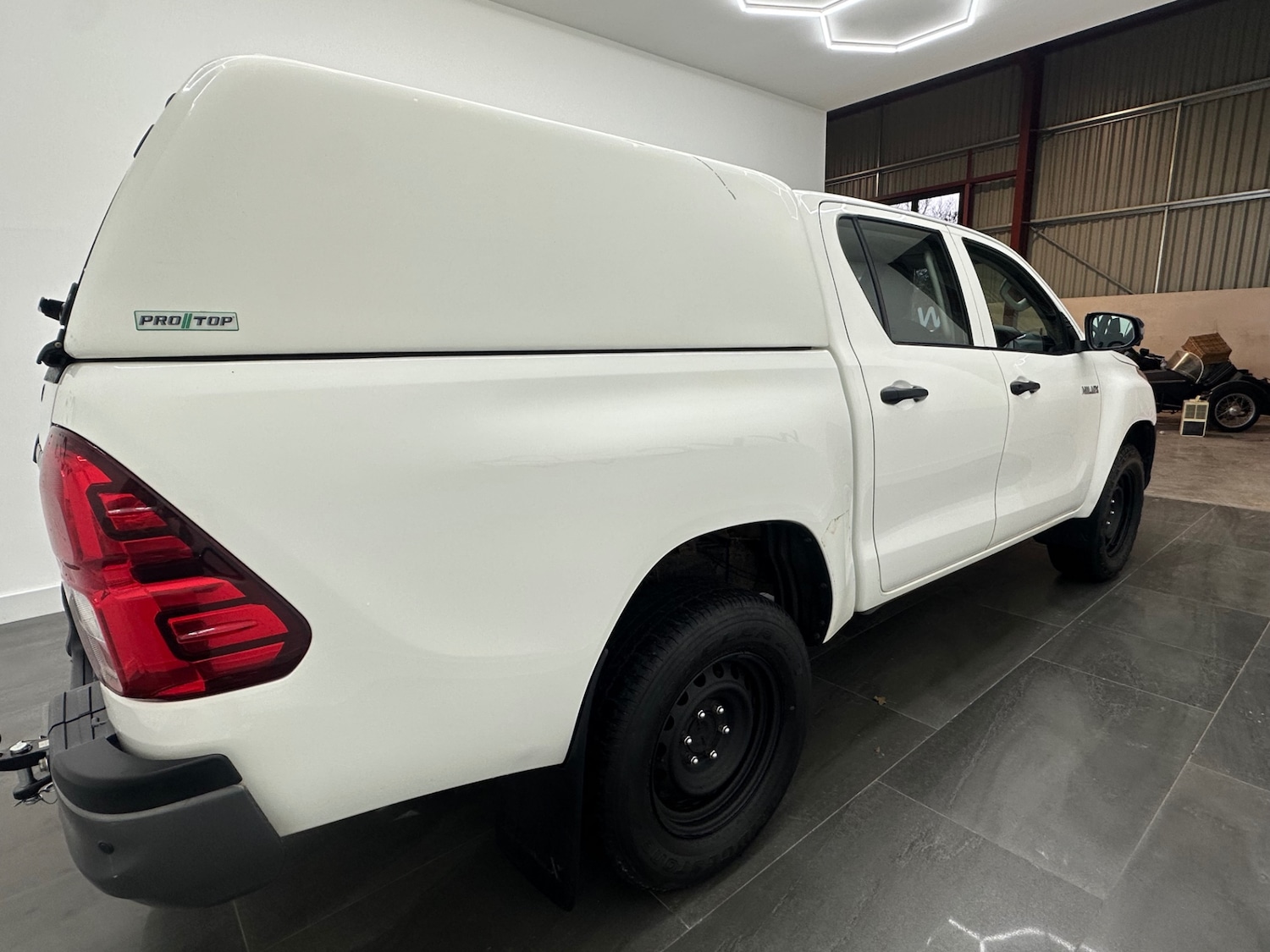 Used Toyota Hilux 2020 for sale - 77167707: Photo 17