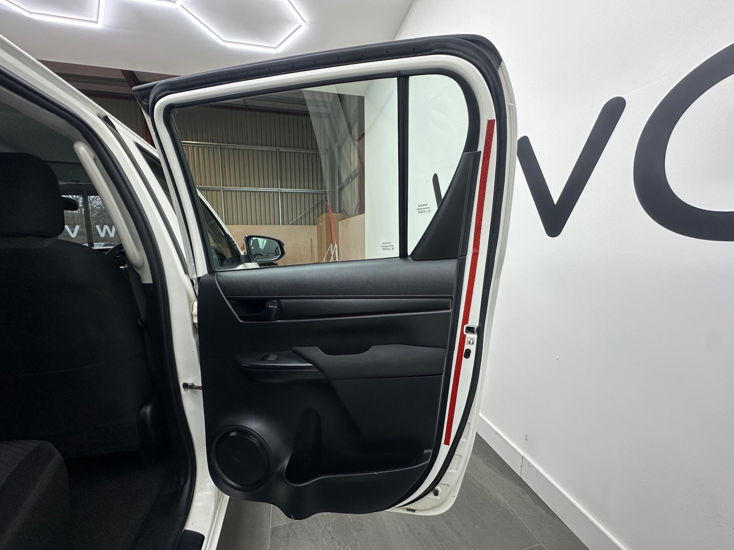 Used Toyota Hilux 2020 for sale - 77167707: Photo 19