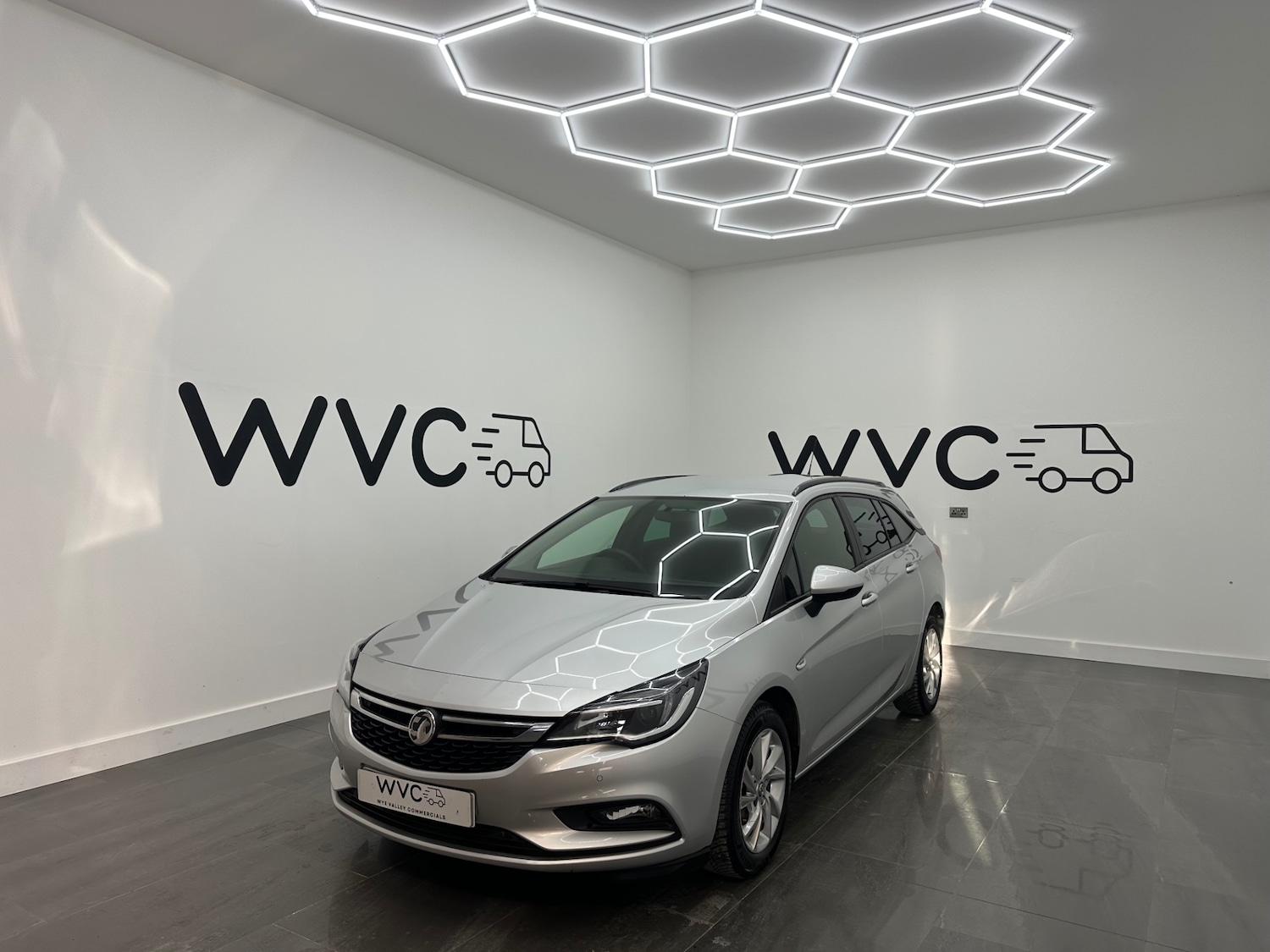 Used Vauxhall Astra 2019 for sale - 77114129: Photo 3