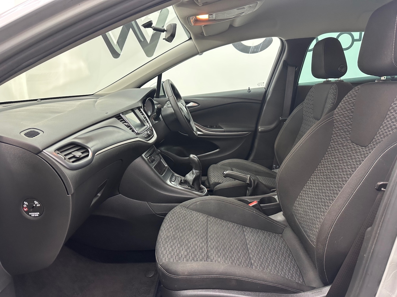 Used Vauxhall Astra 2019 for sale - 77114129: Photo 8