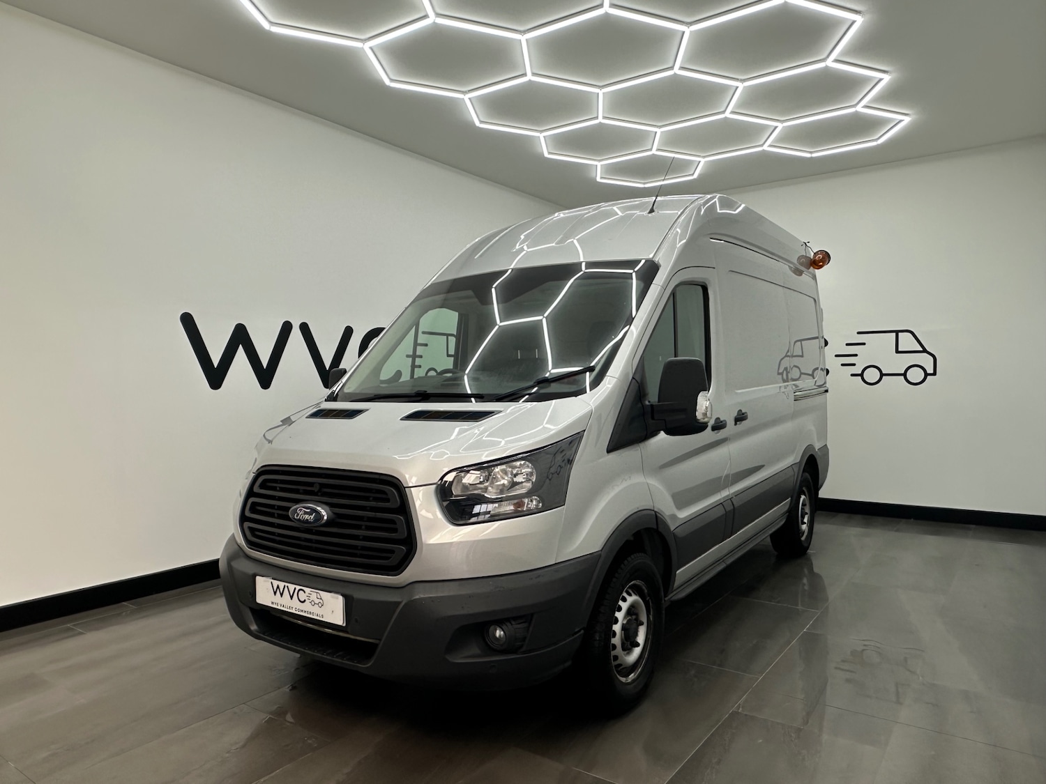 Used Ford Transit 2019 for sale - 77618938: Photo 3