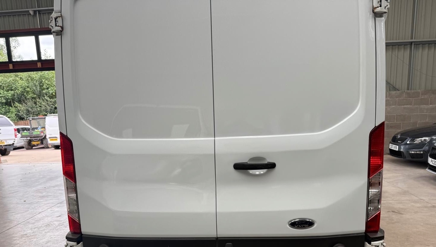 Used Ford Transit 2015 for sale - 76860529: Photo 9